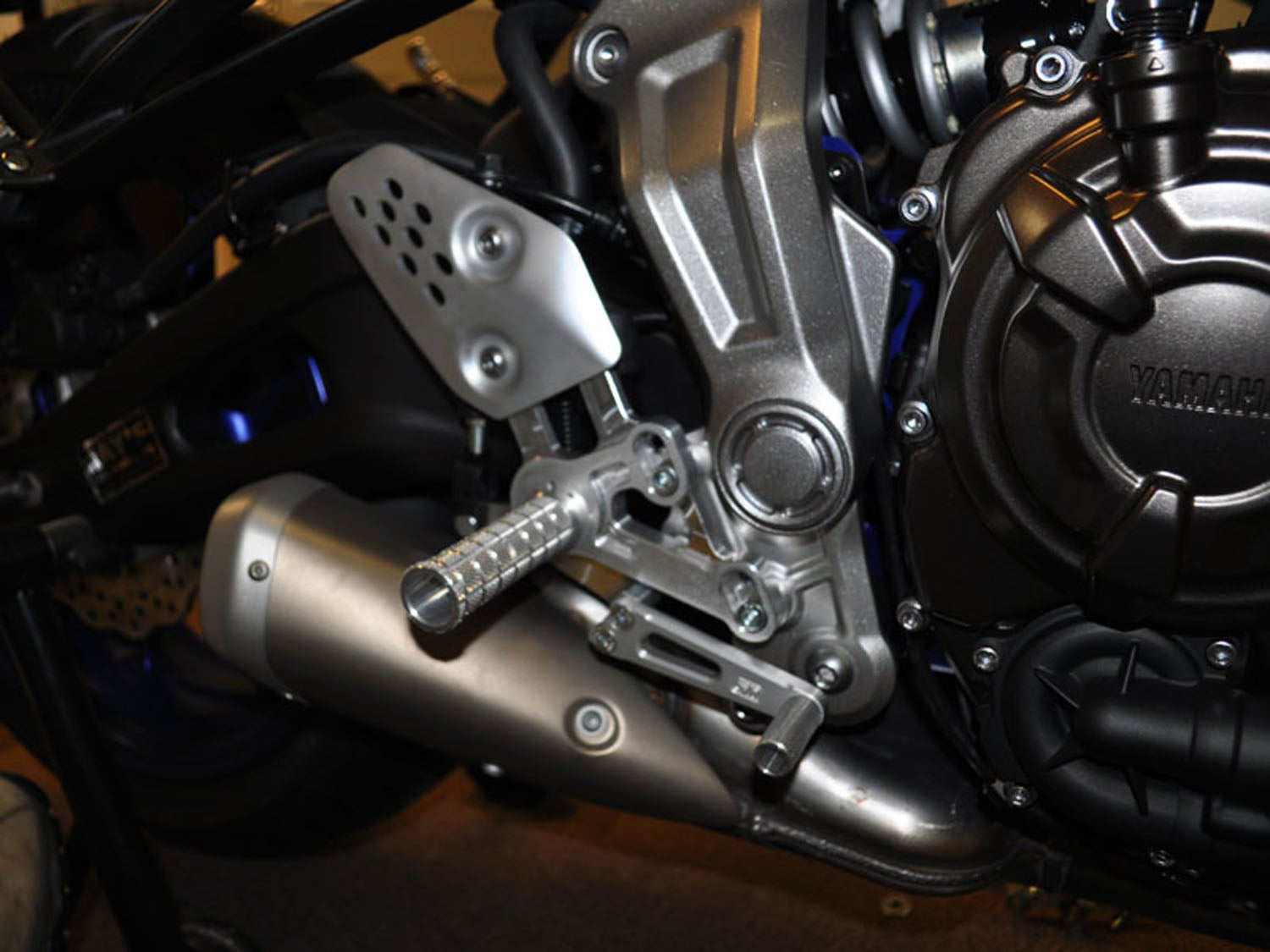 05-0407B Yamaha FZ07 2015-17 MT07 2018-21 XSR700 2018-21 Complete Rearset Kit w/ Pedals - STD/GP Shift