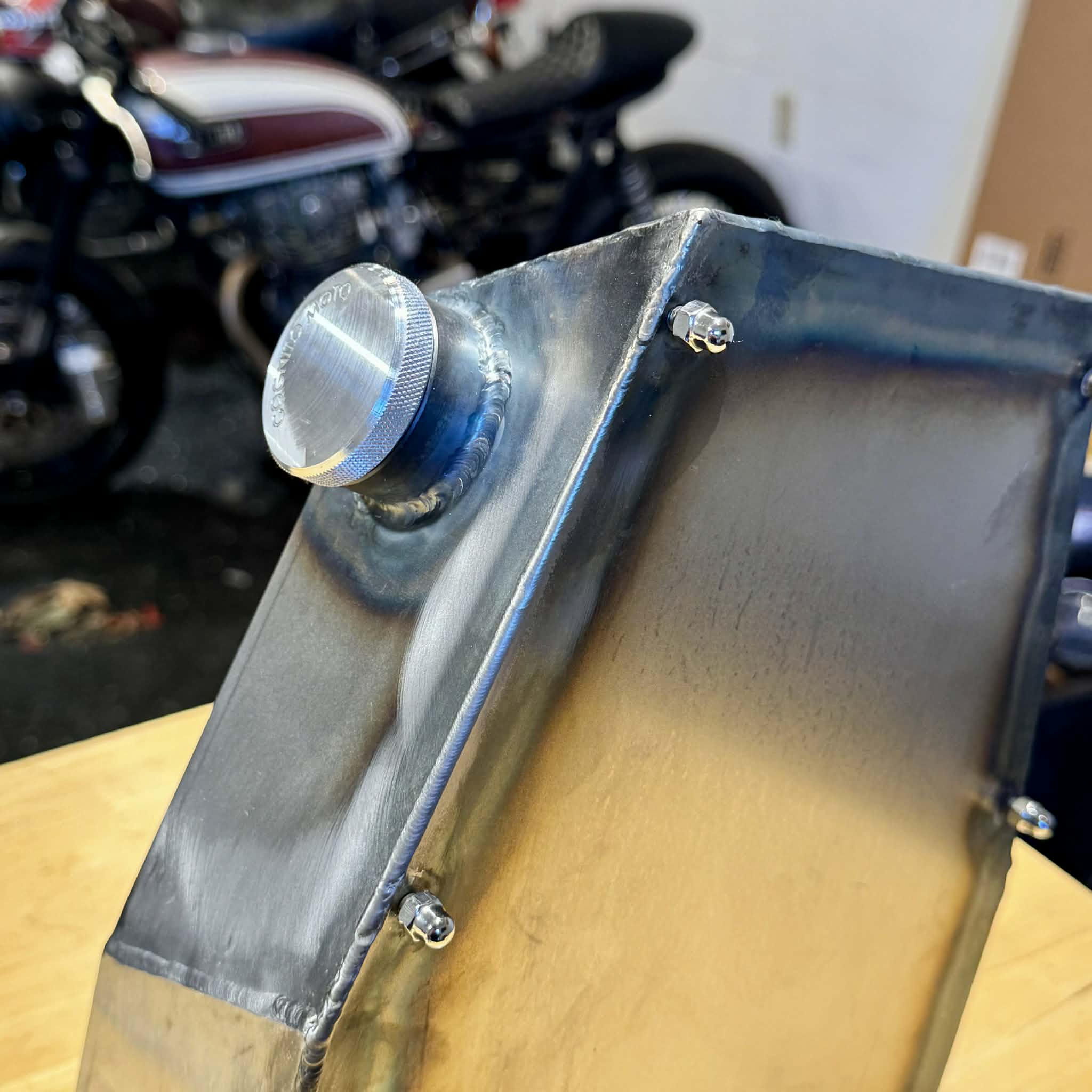 Bolt-On CB750 Oil Can – Cognito Moto