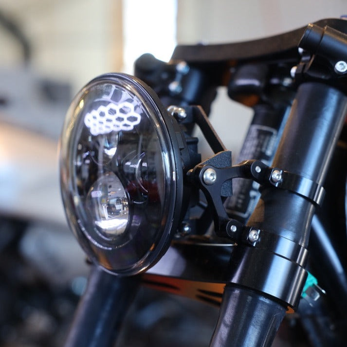 7" Round LED Headlight with Side Mounting Ears