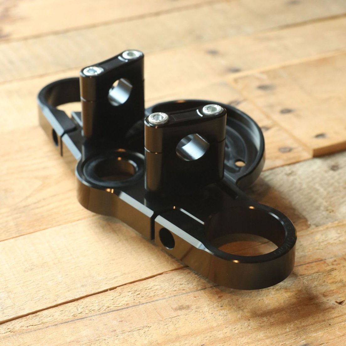 Single Bolt Riser Clamps for 1", 7/8", 1-1/8" Handlebars