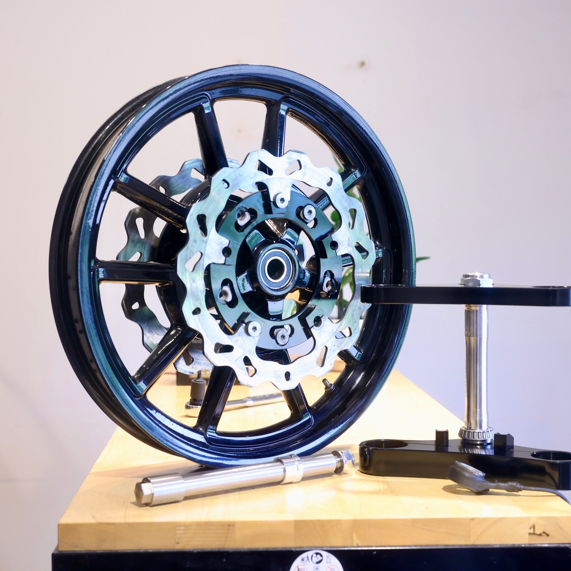 m Harley FXR / Dyna to GSX-R fork swap 2