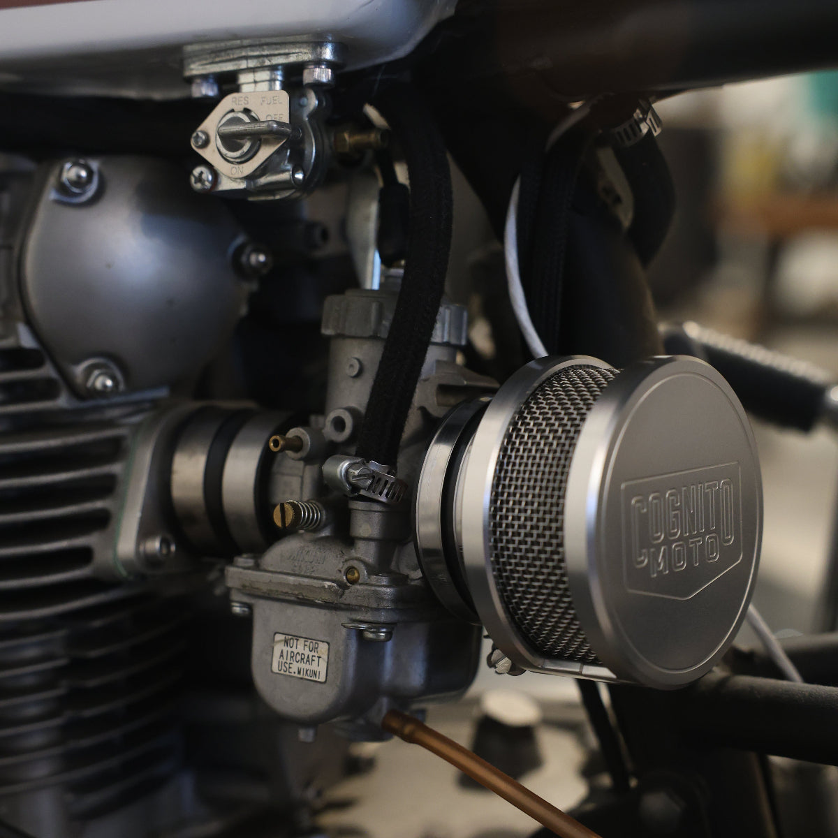 オーダー専用 Triumph Bonneville & Thruxton Air Intake Box – Cognito Moto