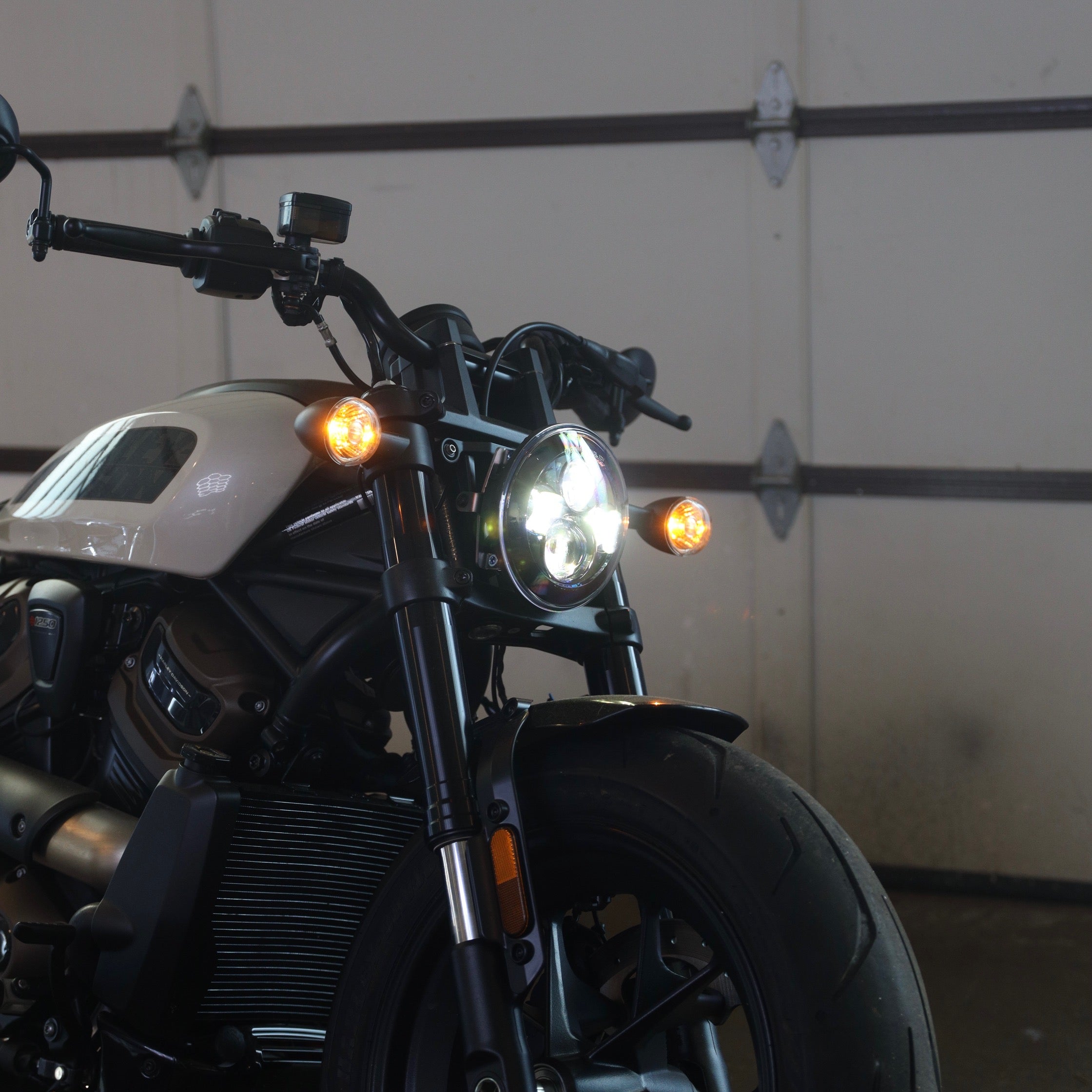 パーツ HARLEY-DAVIDSON RH1250S LED Headlight Harley 2021-Present Sportster S 1250 Round LED Headlight