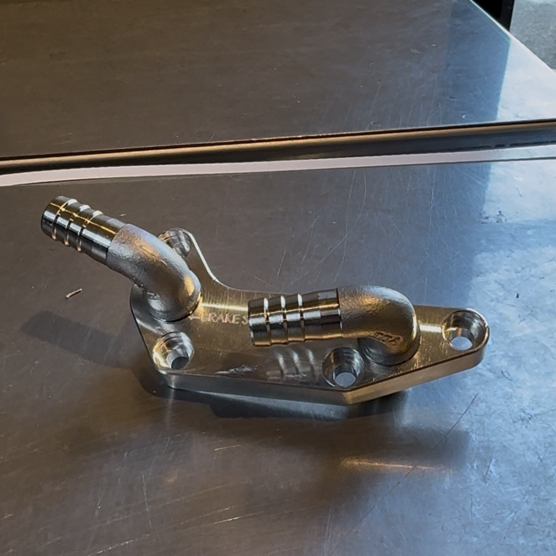 CB750 Oil feed line adapter