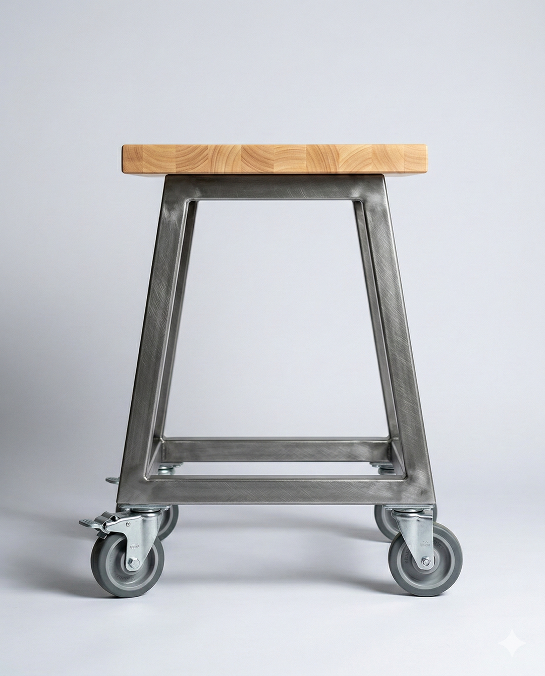 Cognito Moto Industrial Rolling Workbench