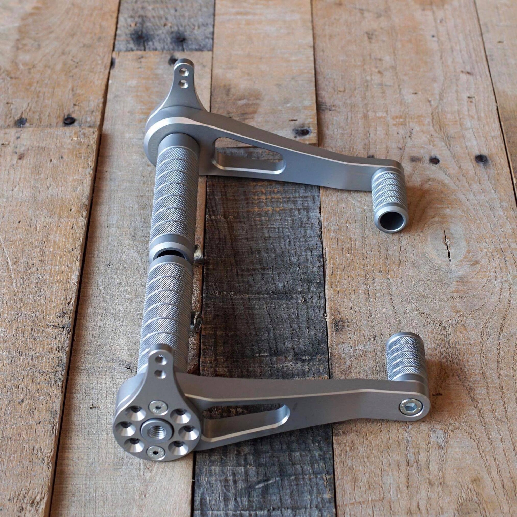 Cognito Moto Aluminum Universal Rearsets - Fixed Footpegs