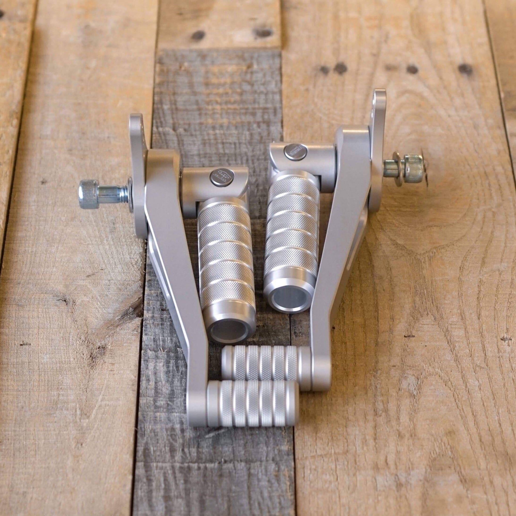 Cognito Moto Aluminum Universal Rearsets - Folding Footpegs