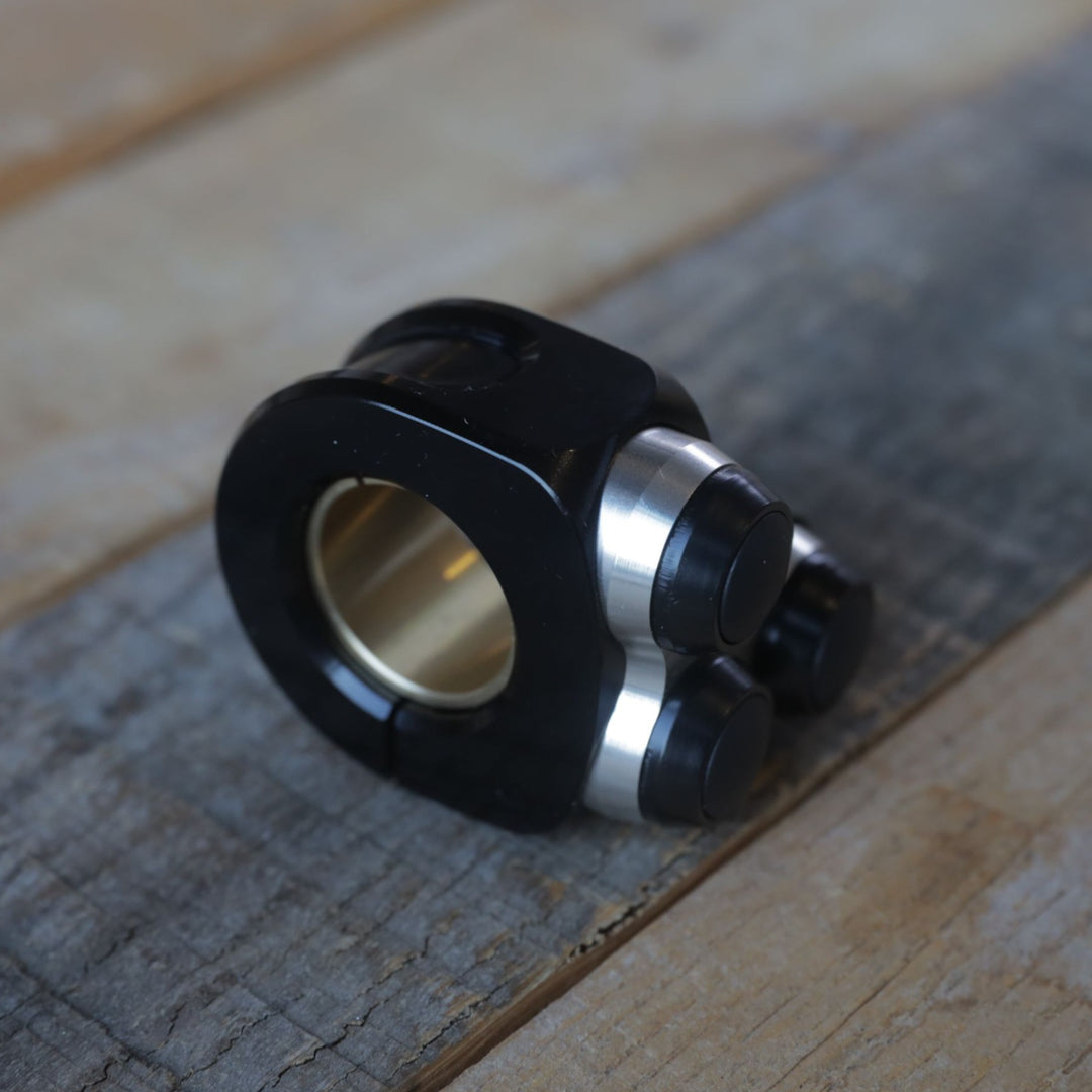 mo.Switch Basic 3 Button, Black, Silver Inlay