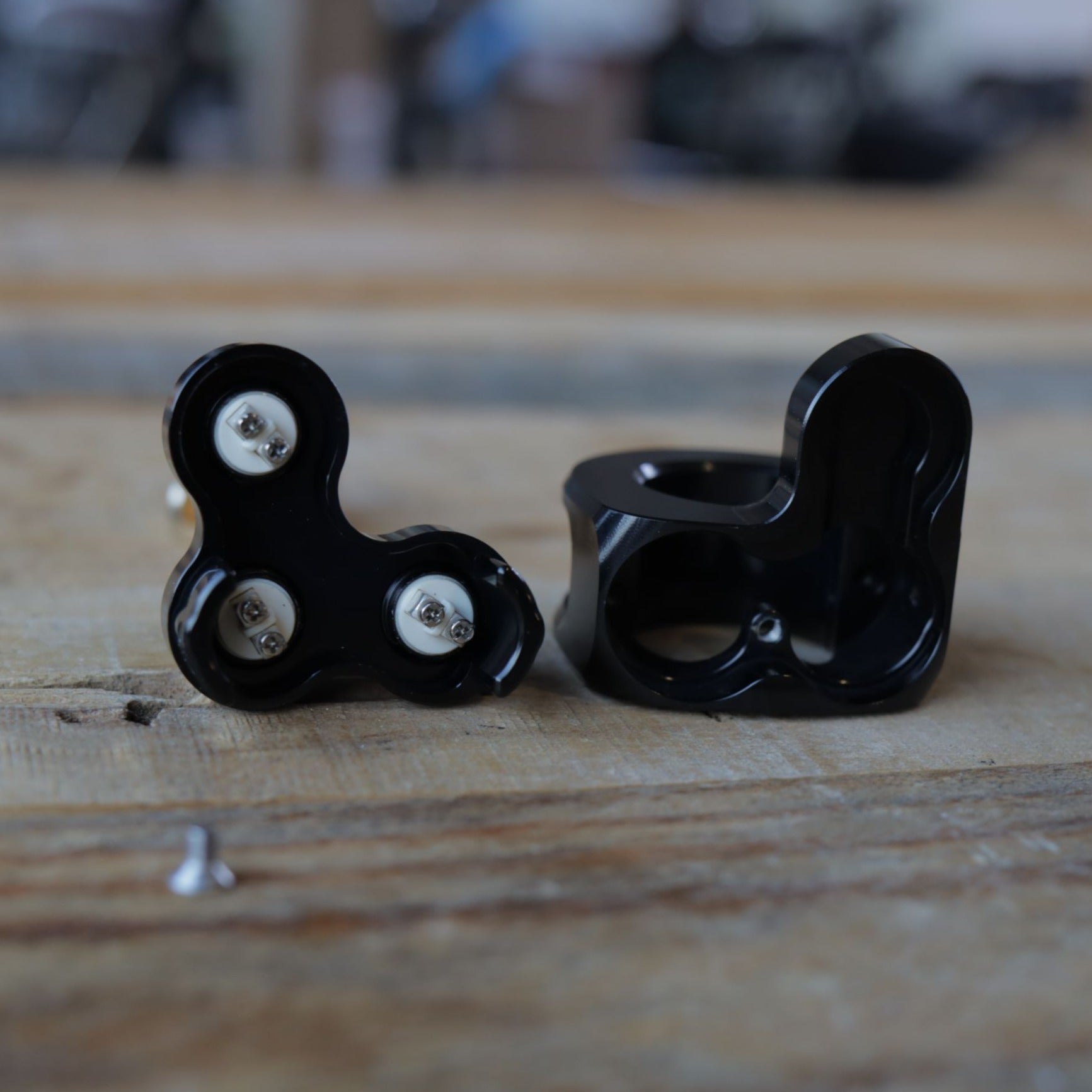 mo.Switch Basic 3 Button, Black, Black Inlay – Cognito Moto