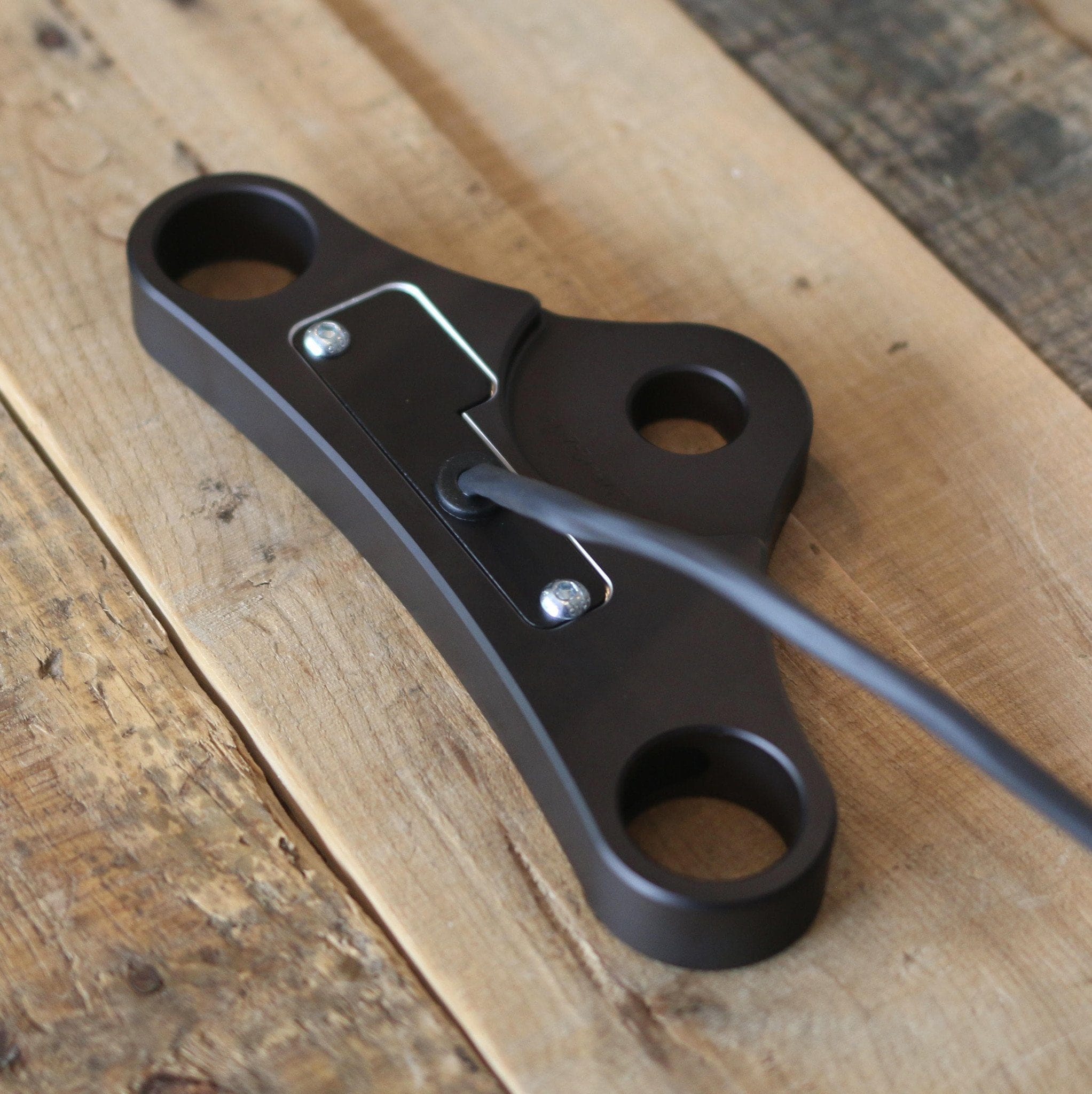 カカ　jumbotatlin lether Billet Top Triple Clamp Kawasaki KZ900 KZ1000 – Cognito Moto